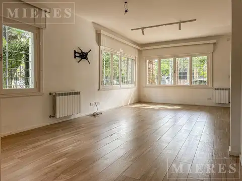 Depto Tipo Casa 4 ambientes con 2 baños