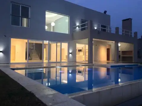 Casa  en Venta en El Cantón, Escobar, G.B.A. Zona Norte