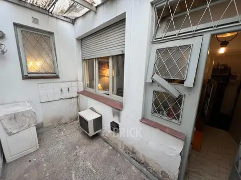 DOBLAS AL 1500 - 31 M2 PATIO APTO PROFESIONAL