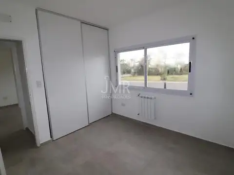 Casa en Venta en Pilar del Este - San Ramiro, USD 185.000