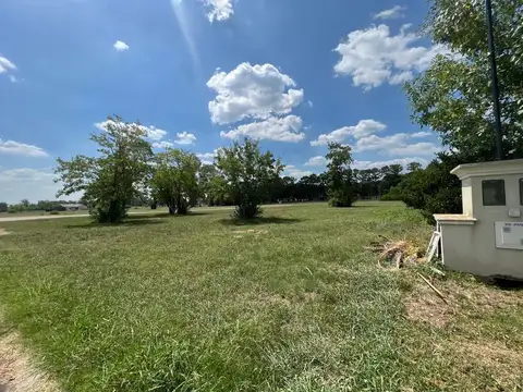 Terreno en Venta en Los Pinares Country Club, USD 55.000