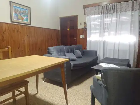 Casa 3 ambientes con 2 baños
