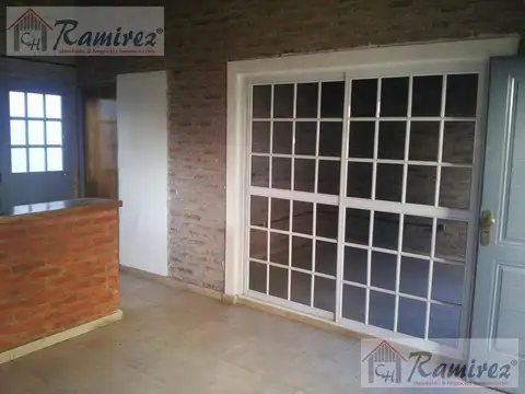Casa 2 ambientes con 1 baño