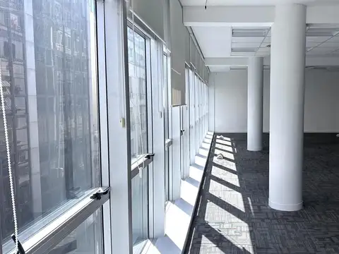 Alquiler Espectacular oficina de 476 m2 c/ 2 cocheras en Microcentro