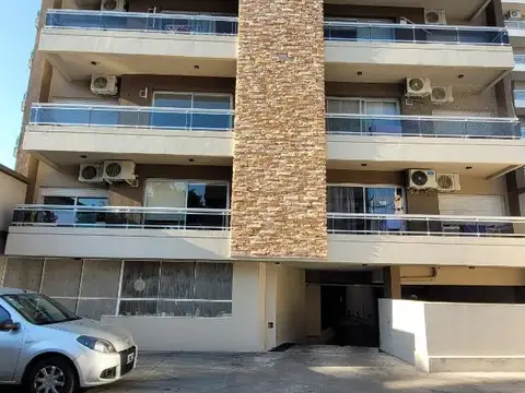 COCHERA EN VILLA BALLESTER CENTRO DESCUB O CUBIERTA