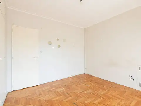 VENTA PATERNAL DEPTO 3 AMB +DEPENDENCIA BALCON LUZ