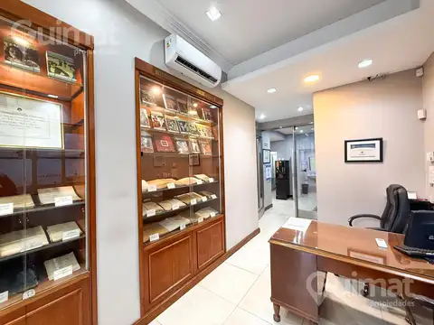 Recoleta Excelente edificio en block