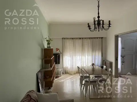 Casa 5 ambientes con 1 baño