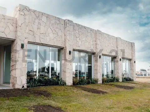 Terreno en Venta 35  mts Fondo