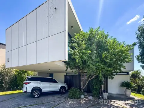 Sargento Cabral al 5600, Lagos de Canning