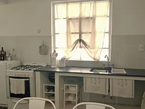 Casa en Venta en Acassuso Libertador  /  Solis, USD 680.000