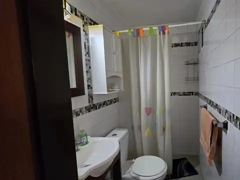 Depto Tipo Casa 4 ambientes con 2 baños