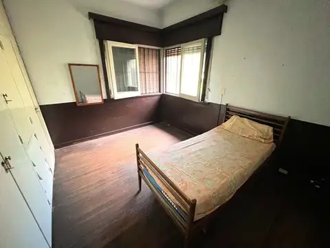 Depto Tipo Casa en Venta 50 años