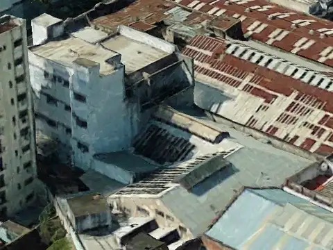 Oficina en Venta con 8 cocheras