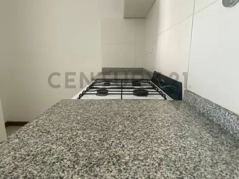 6 entre 35 y 36 100, Piso 2