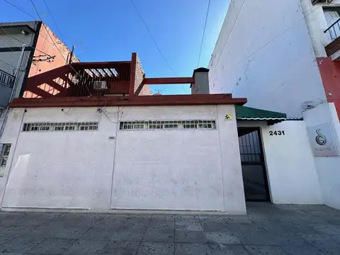 Edificio Comercial con 9 Consultorios baños y oficinas - S.Justo (Ctro)