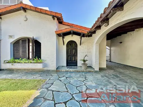 Casa en Venta en Banfield, USD 480.000