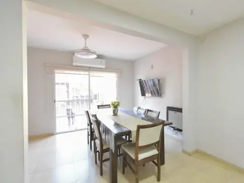 Casa 4 dormitorios en barrio Belgrano. APTA CREDITO