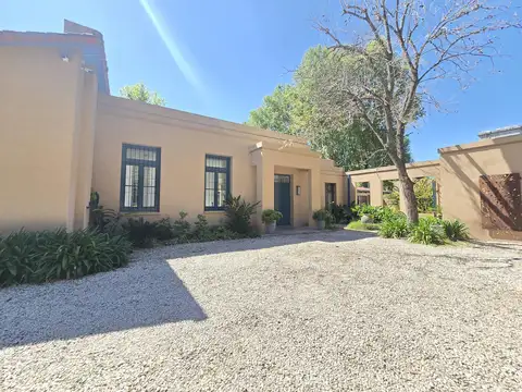 Casa en Alquiler Temporal de 4 dormitorios