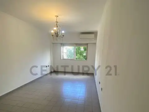 Departamento de 2 dormitorios en venta en La Plata