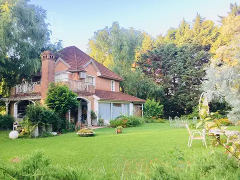 Casa en Venta en Solar Del Bosque, USD 399.000