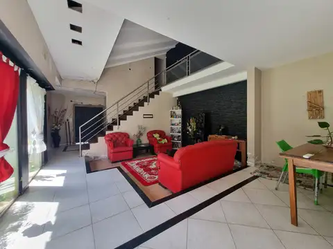 La esperanza de Seelstrang, Mansión a reciclar en La Liguria