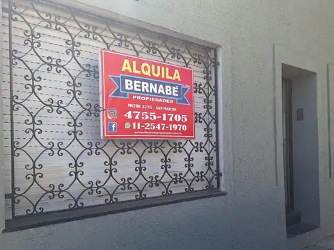 CASA EN PH TRES AMBIENTES VILLA LYNCH