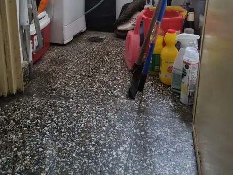 2 ambientes sobre Avenida