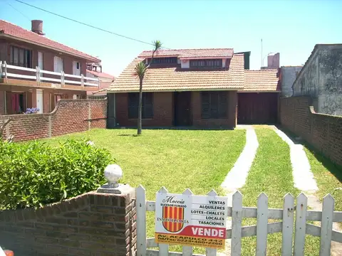 Chalet sobre Calle Viña del Mar Excelente ubicación 