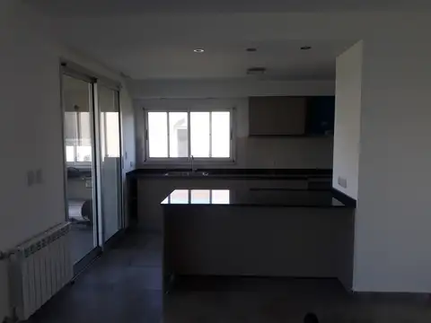 Casa en Alquiler en San Sebastian, USD 1.900