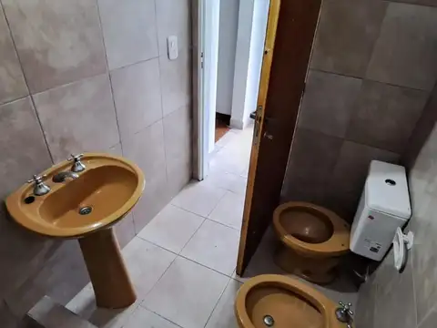 Depto Tipo Casa 3 ambientes con 2 baños