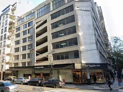 VENTA COCHERA FIJA EN BARRIO NORTE. GALLO y AGÜERO