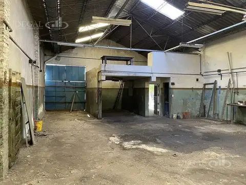 Depósito en Parque Avellaneda