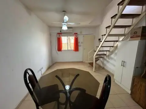 Depto Tipo Casa 3 ambientes con 1 baño