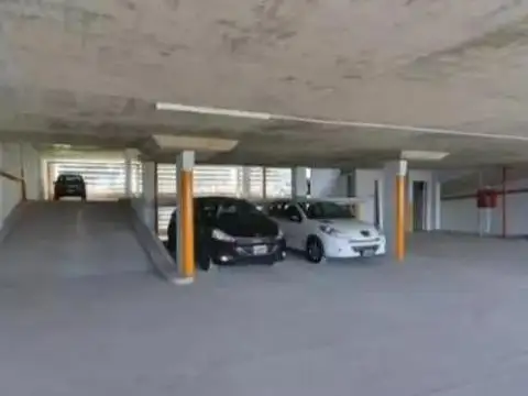 Cochera en venta - 12Mts2 - Quilmes