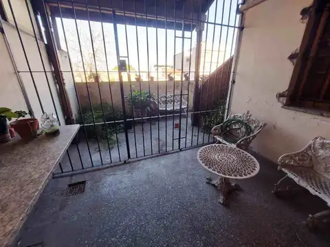 VENTA CASA 3 AMB PILETA COCHERA  DEPOSITO SARANDI