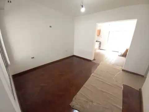 Casa en Venta en Munro, USD 160.000