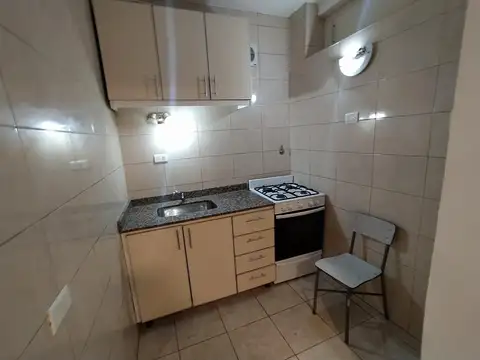 Depto Tipo Casa en Alquiler 50 años