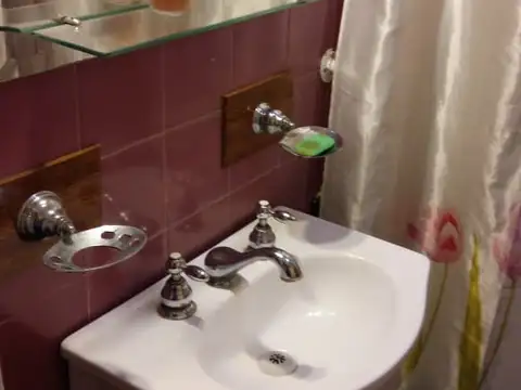 A OF 25  UNA CASA DE 4 AMBIENTES