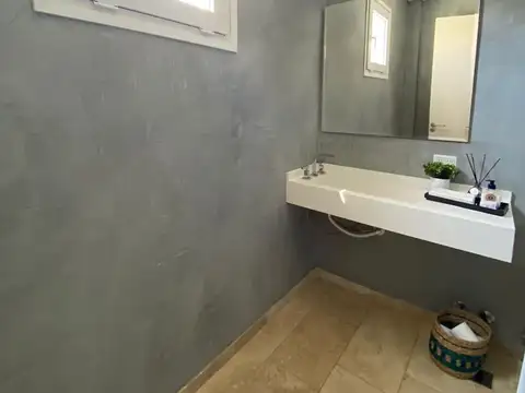 Casa en Alquiler 1 año