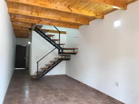 OBLIGADO 1000, Piso P.B.