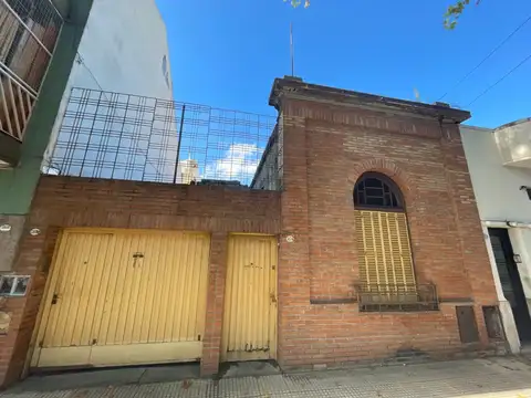 Terreno con dos casas a demoler