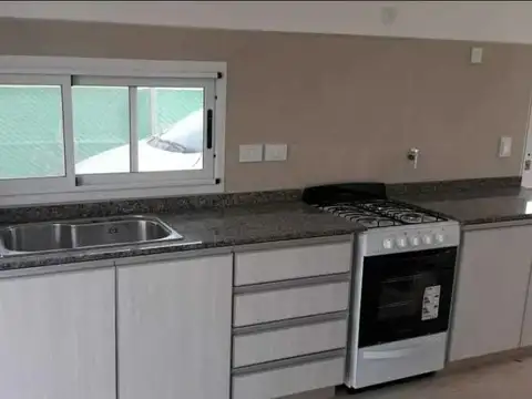 Casa en Venta en Pilar del Este - Santa Guadalupe, USD 185.000