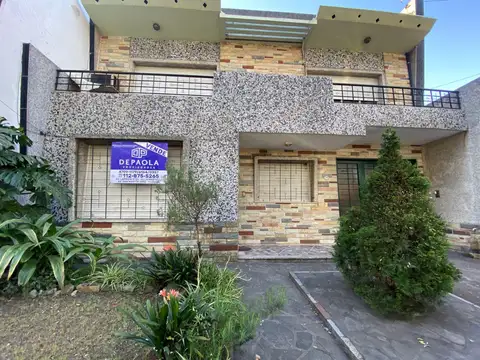venta PH tipo casa 3 ambientes con patio -