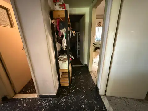 Depto Tipo Casa en Venta en Barrio Parque, USD 140.000