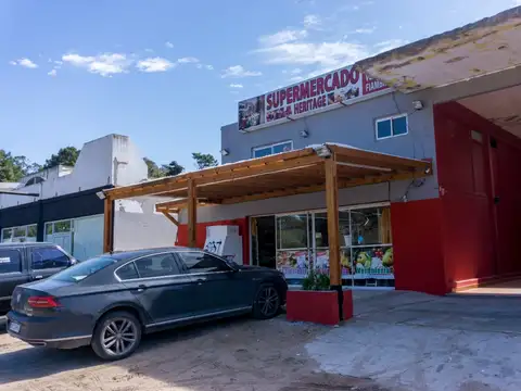 Local en Venta en Zona Golf, USD 320.000