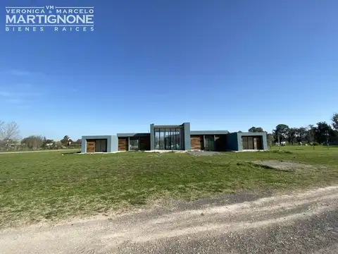 Club De Campo La Ranita Manzanares Open Door