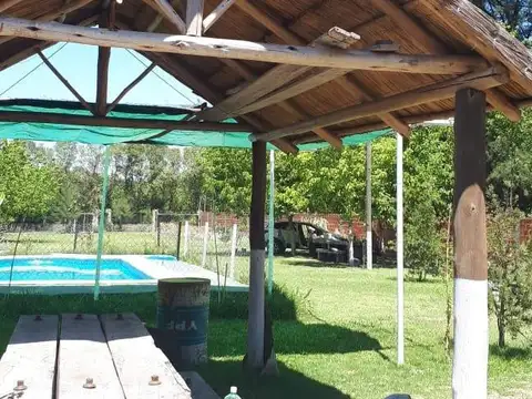 VENTA , QUINTA CON VIVIENDA ,PILETA Y QUINCHO ,LOTE 1520 mtrs , PONTEVEDRA