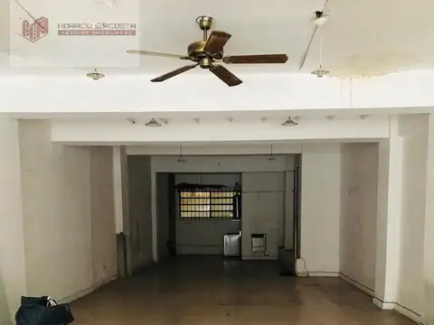 Local en Venta 40 años