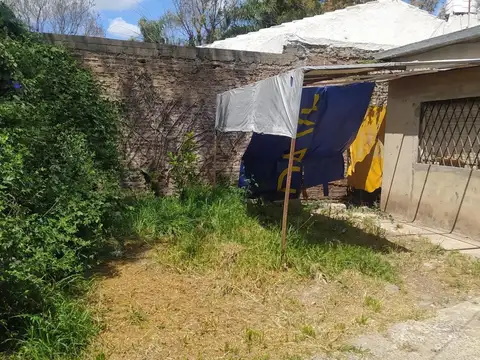 Casa 3 Amb. Más Depto. Con Cochera En Venta Los Polvorines
